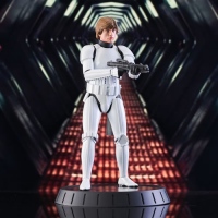 Фигурка Люк Скайуокер Star Wars Milestones Statues - Ep IV A New Hope - 1/6 Scale Stormtrooper Luke Skywalker Exclusive