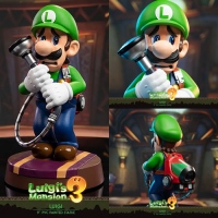 Фигурки Марио - Фигурка Луиджи (Luigi's Mansion 3 Statues - 9" Luigi PVC Statue)